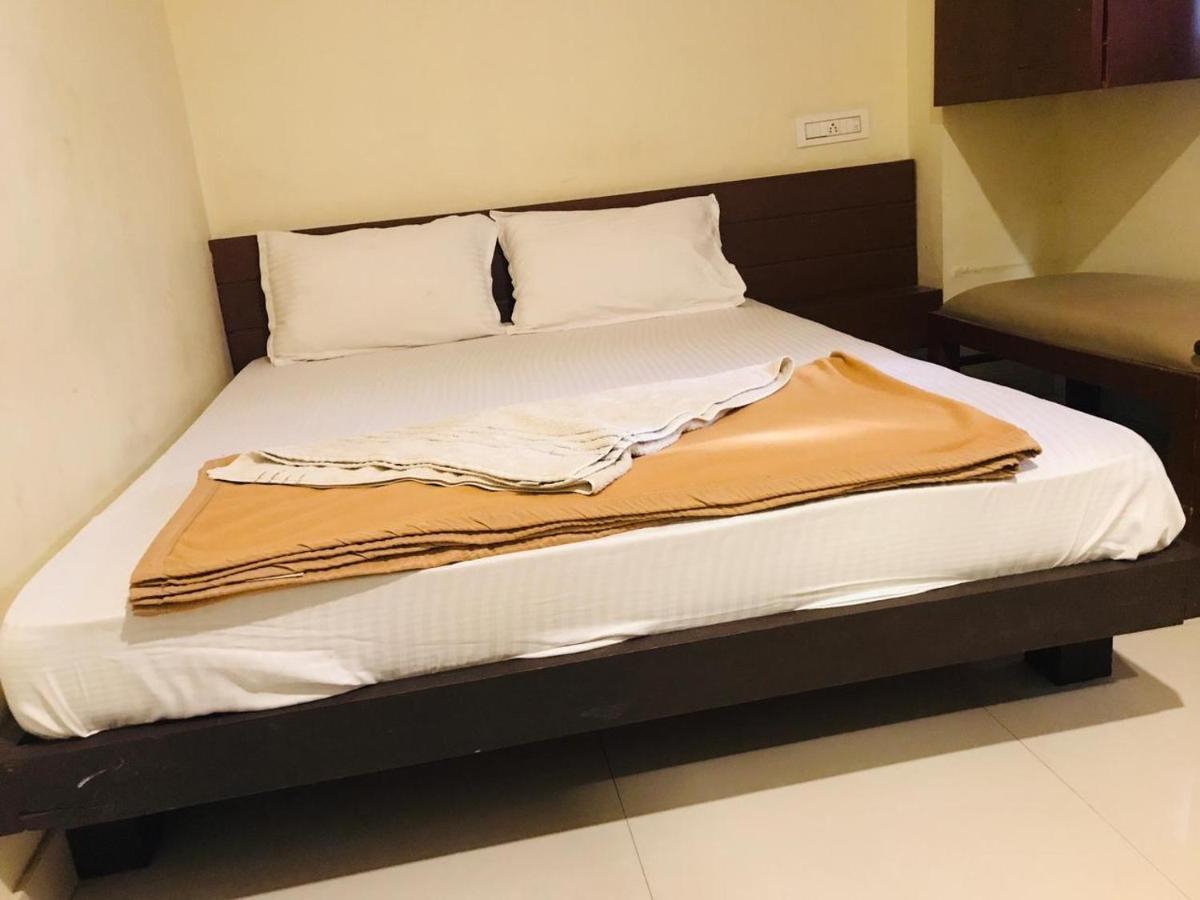 Staymaker Bright Palace Residency Shimoga Exterior photo